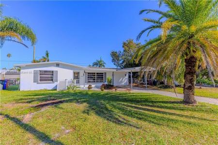 1637 Winkler Ave, Fort Myers, Florida 33901, USA