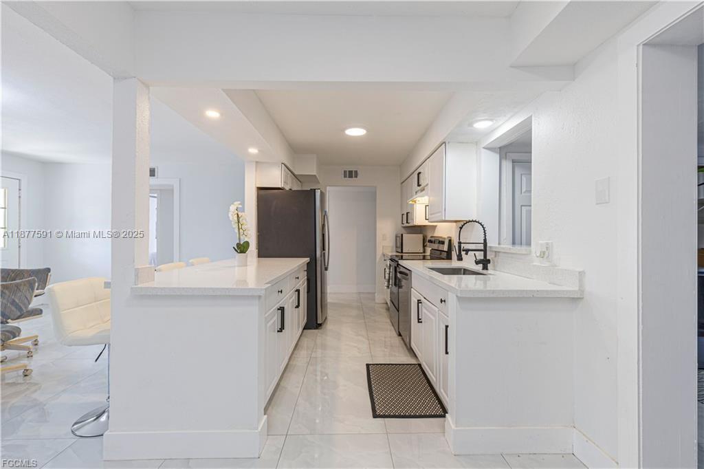 1637 Winkler Ave, Fort Myers, Florida 33901
