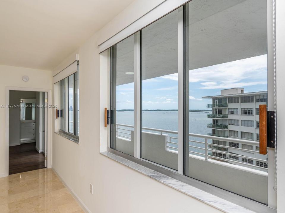 1402 Brickell Bay Dr 1203, Miami, Flórida 33131, Estados Unidos