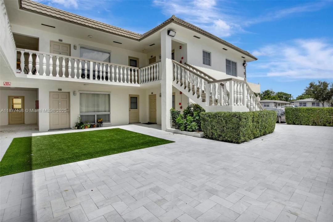 5420 Hollywood Blvd 202, Hollywood, Floride 33021, États-Unis