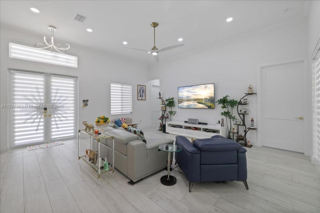 501 Thompson AVE, Lehigh Acres, Florida 33972
