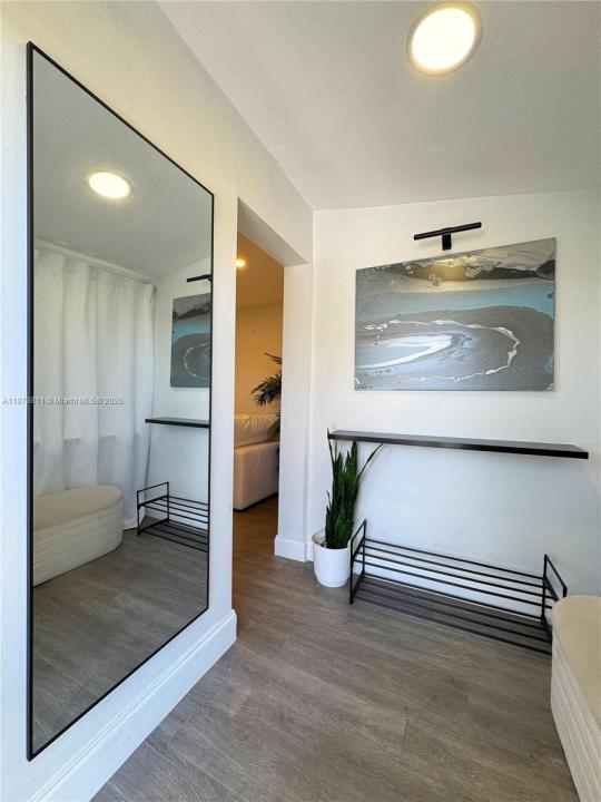 174 NE 55th St Upstairs, Miami, Floride 33137, États-Unis