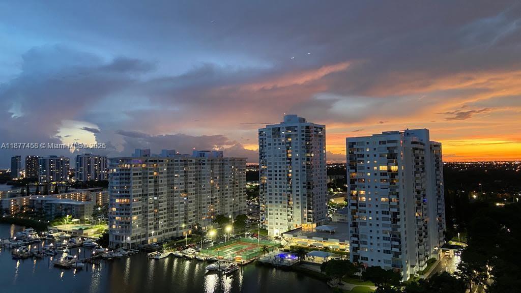 2801 NE 183rd St 1909W, Aventura, Florida 33160