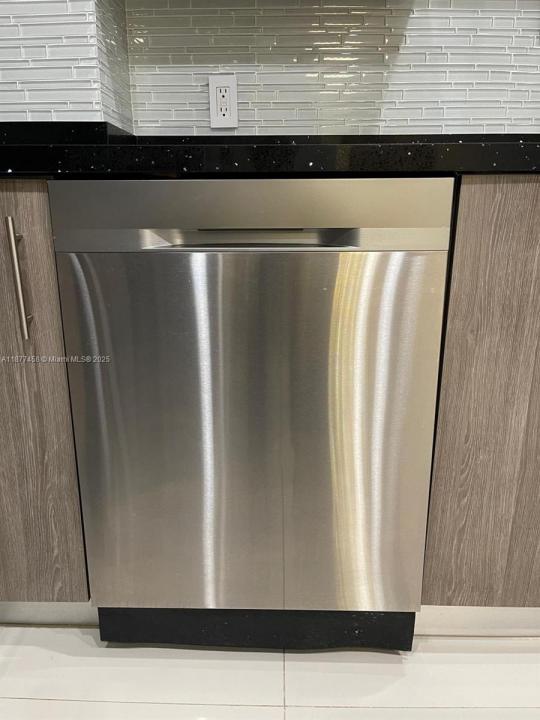 2801 NE 183rd St 1909W, Aventura, Florida 33160