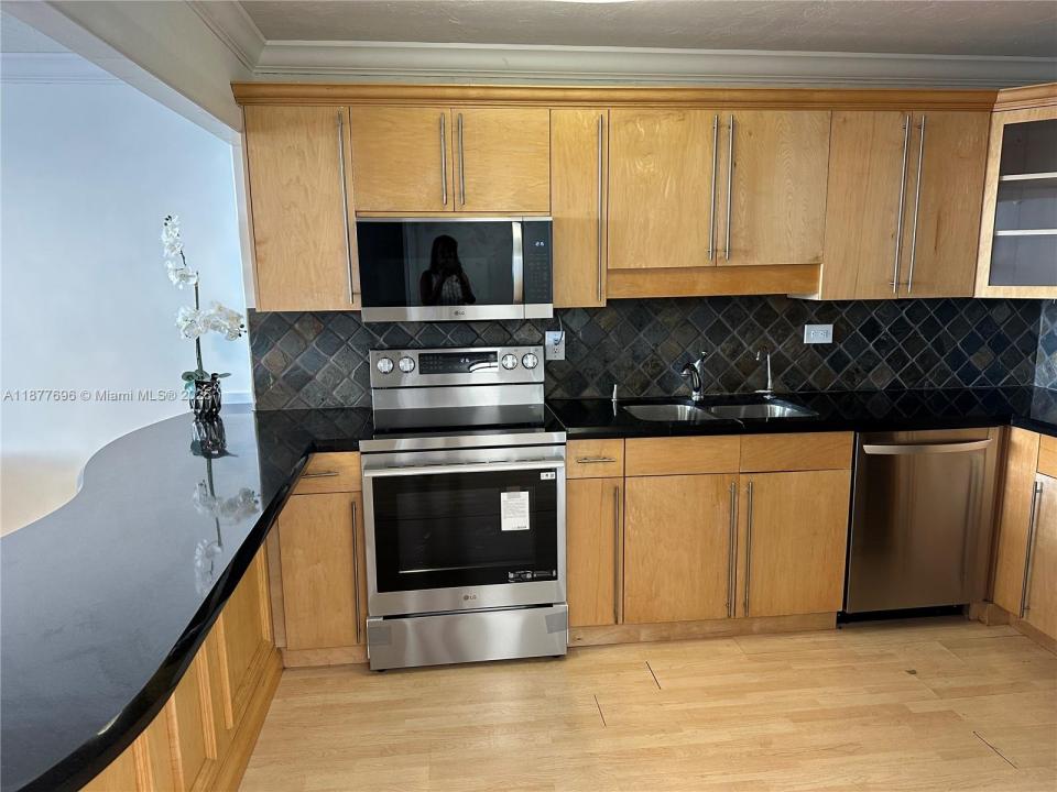 6039 Collins Ave PH21, Miami Beach, Florida 33140, Amerika Birleşik Devletleri