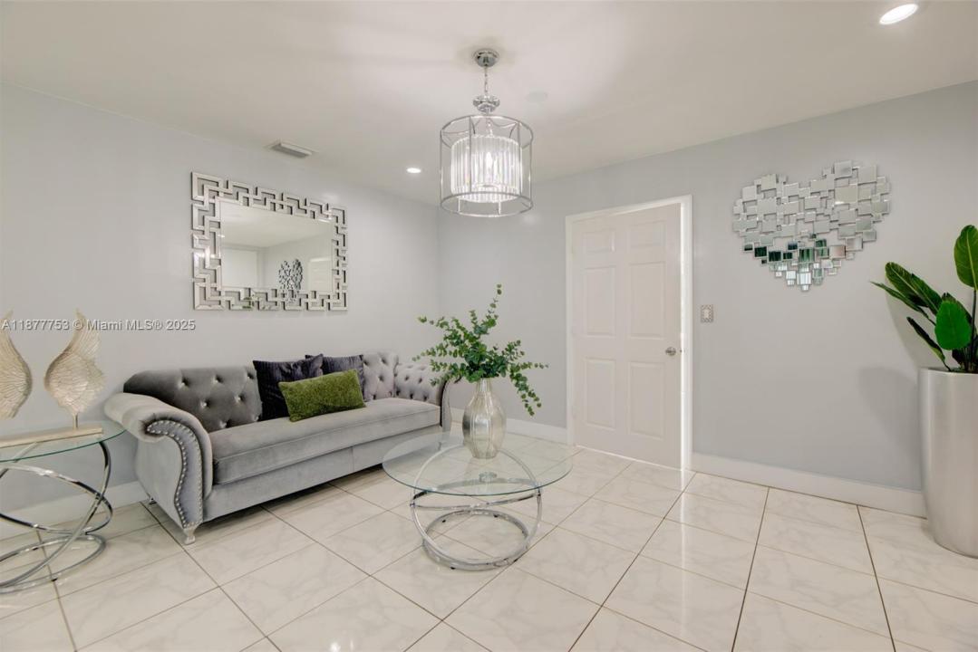 1240 Peri St, Opa-Locka, 플로리다 33054, 미국