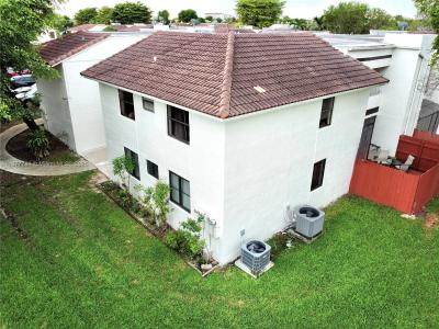10857 NW 7th St 21-17, Miami, Florida 33172, USA