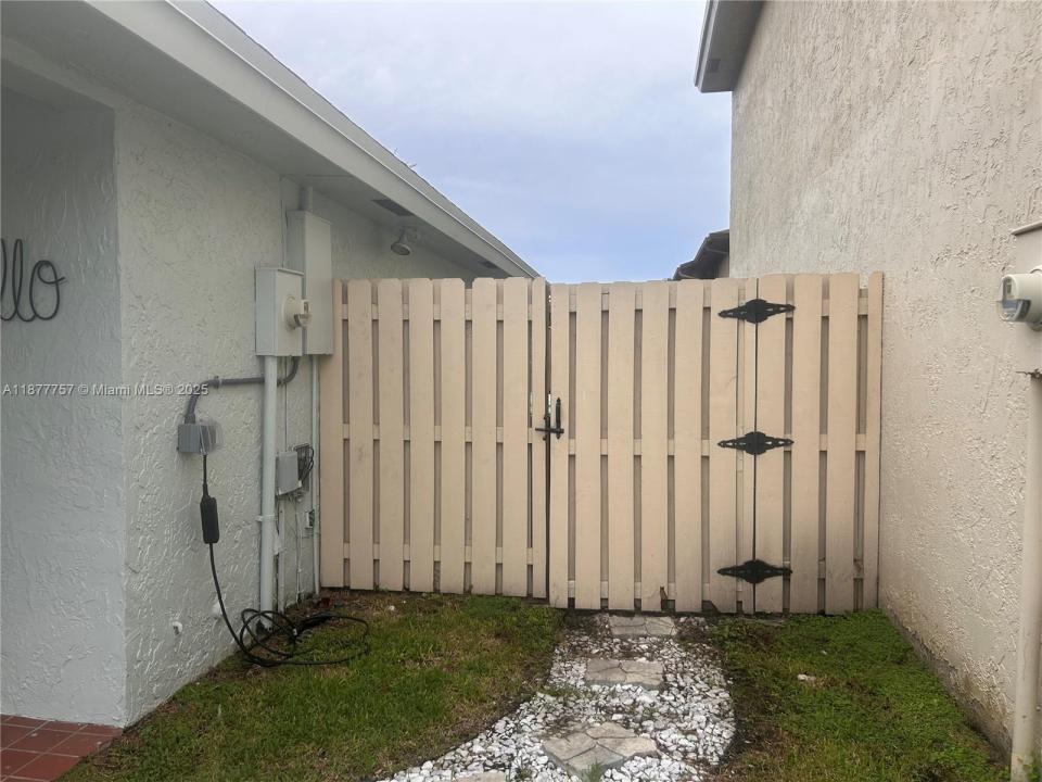 3704 NW 107th Ter, Sunrise, Floride 33351, États-Unis