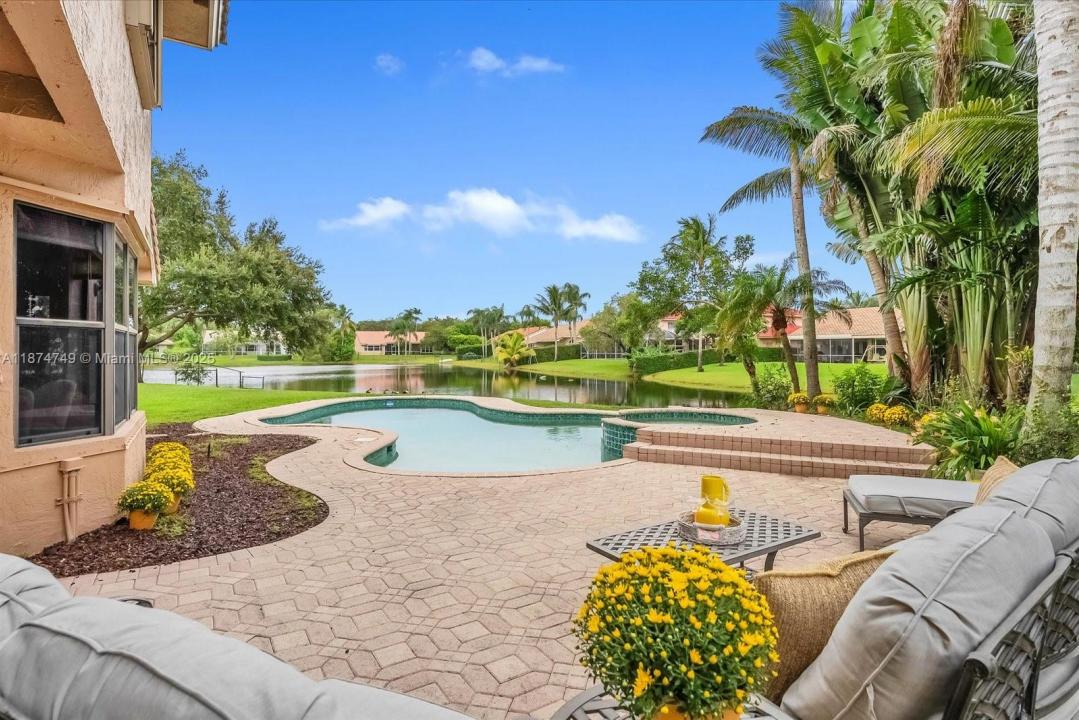 10424 SW 17th Mnr, Davie, פלורידה 33324, ארצות הברית של אמריקה 