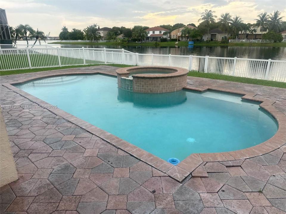 5042 SW 164th Ave, Miramar, Floride 33027, États-Unis