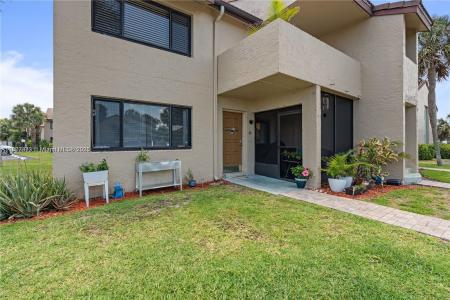 1145 N Shannon 39, Indialantic, Floride 32903, États-Unis