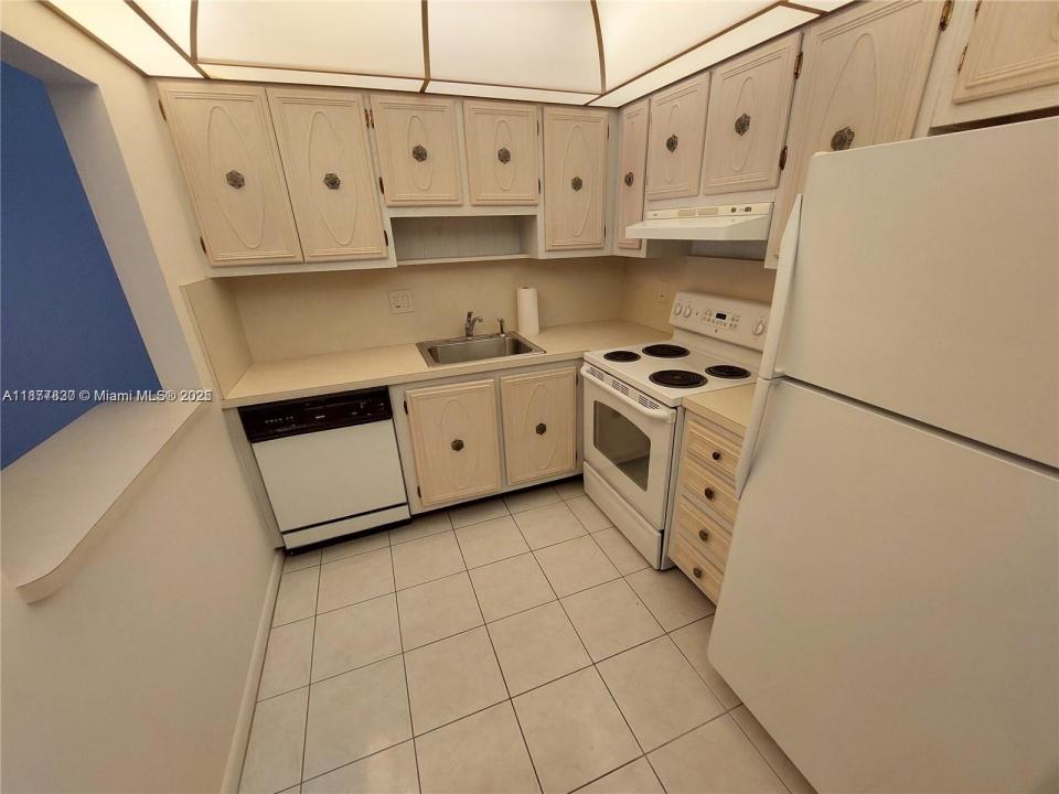 257 S Cypress Rd 438, Pompano Beach, Florida 33060, Amerika Birleşik Devletleri