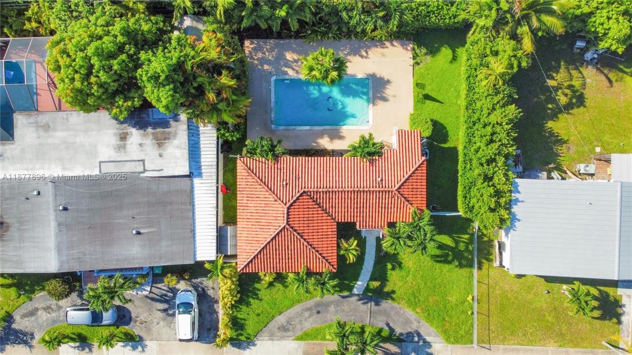 8230 SW 30th St 8230, Miami, Florida 33155, Estados Unidos