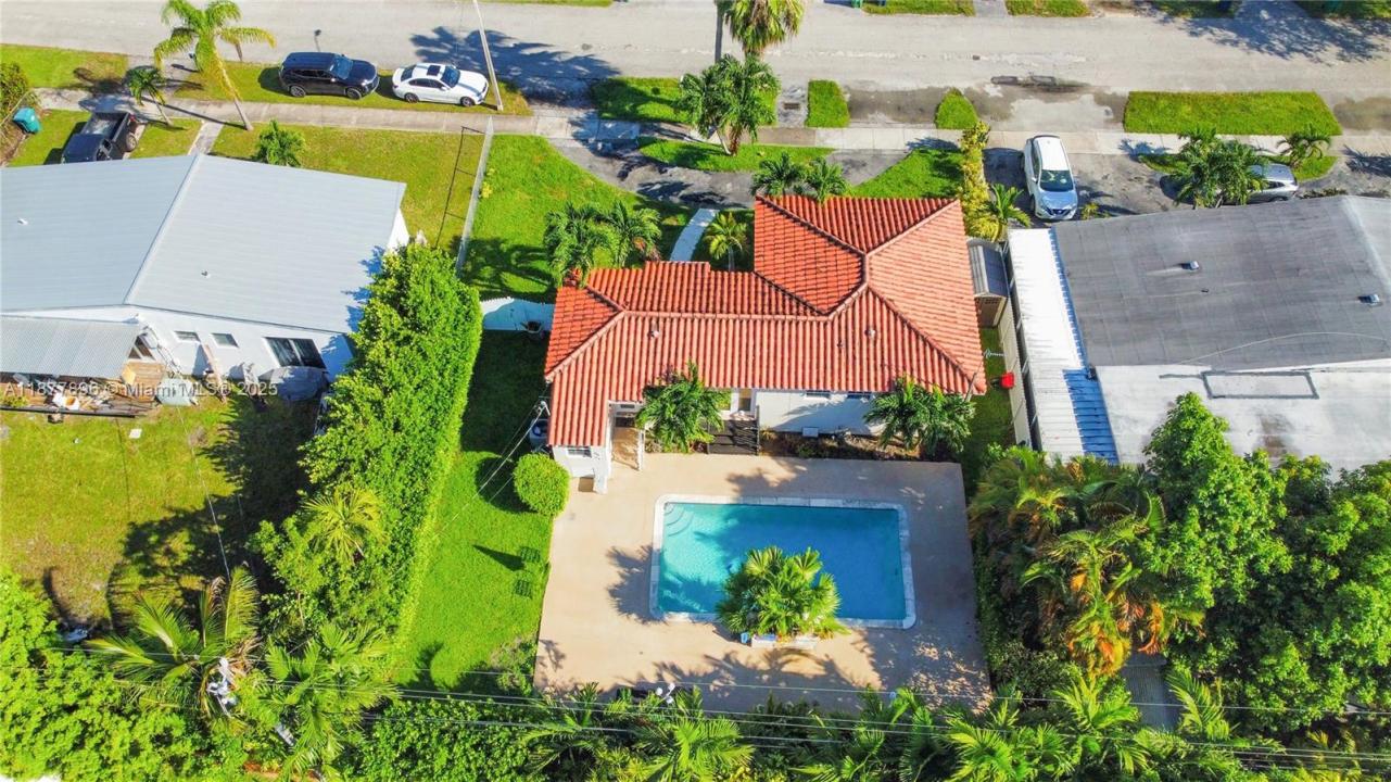 8230 SW 30th St 8230, Miami, Florida 33155, Estados Unidos