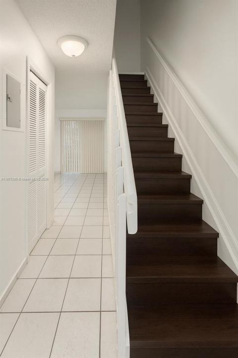 8170 NW 10th St 2, Miami, フロリダ 33126, アメリカ合衆国