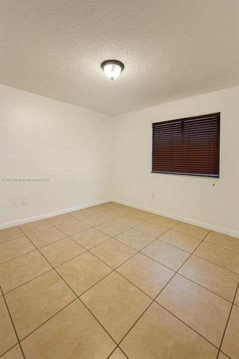8170 NW 10th St 2, Miami, フロリダ 33126, アメリカ合衆国