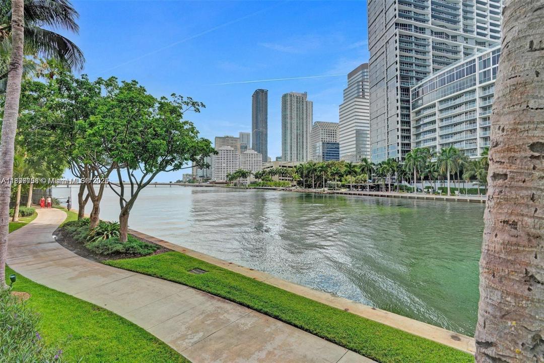 901 Brickell Key Blvd 906, Miami, Floride 33131, États-Unis
