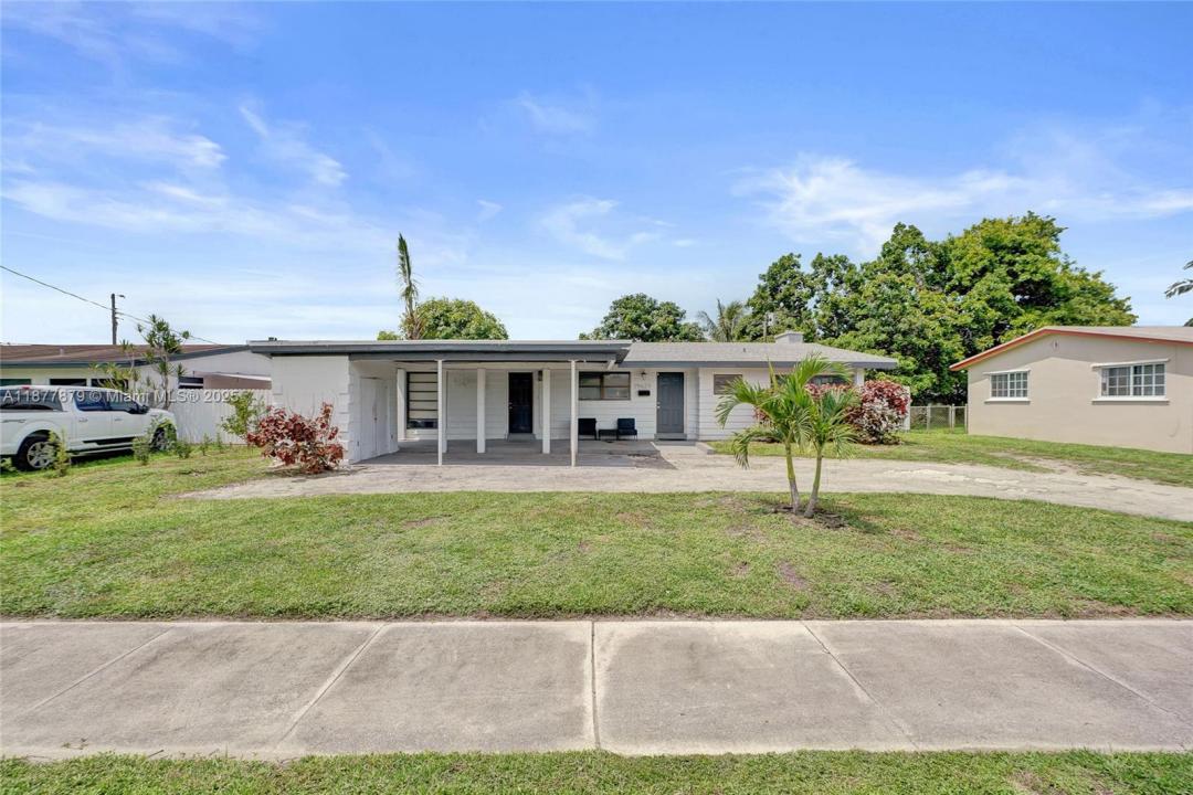 19620 NW 6th court, Miami Gardens, Florida 33169