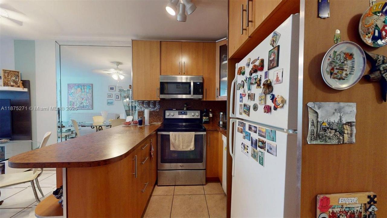 1936 S Ocean Dr 11D, Hallandale Beach, Florida 33009