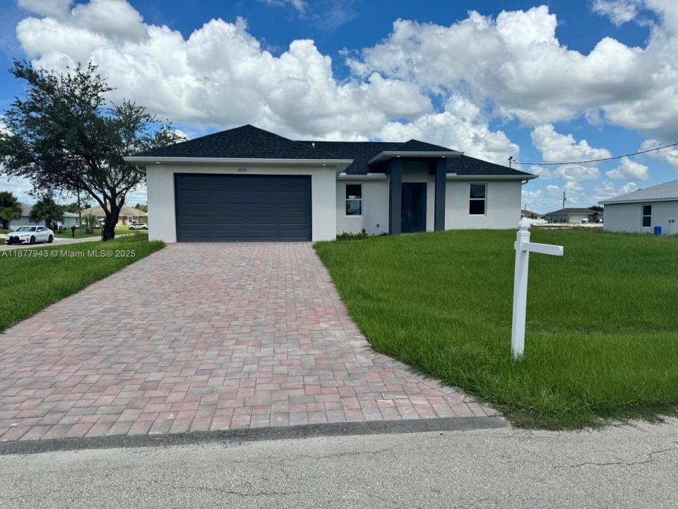 2044 Crawford Ave N, Lehigh Acres, Floride 33971, États-Unis