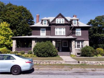 27 West Park Place 2F, Woonsocket, ロードアイランド 02895, アメリカ合衆国