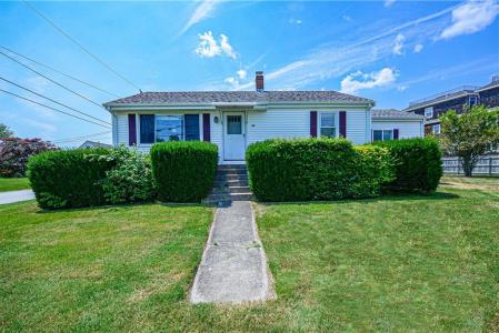 117 Wolcott Avenue, Middletown, רוד איילנד 02842, ארצות הברית של אמריקה