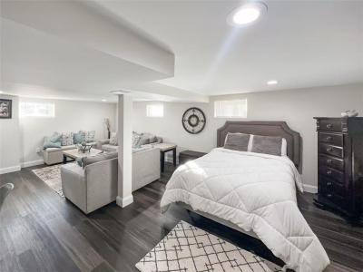 82 Kearns Avenue, Tiverton, Rhode Island 02878