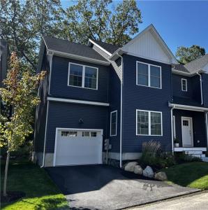 20 Kensington Way 20, Johnston, RI 02919, USA