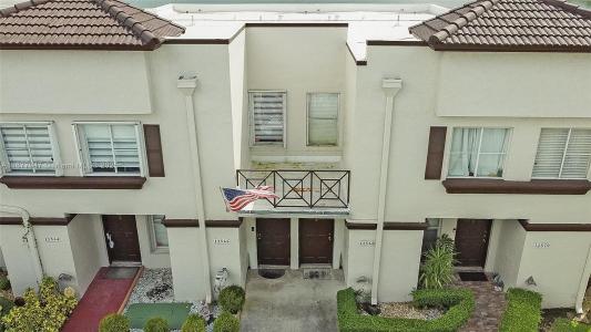 12566 NW 11th Ln 1716, Miami, Florida 33182, USA