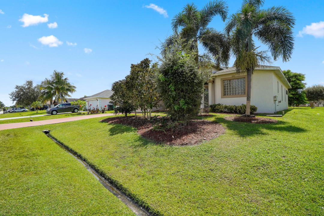 1092 SW Majorca Avenue, Port Saint Lucie, Florida 34953, Stati Uniti