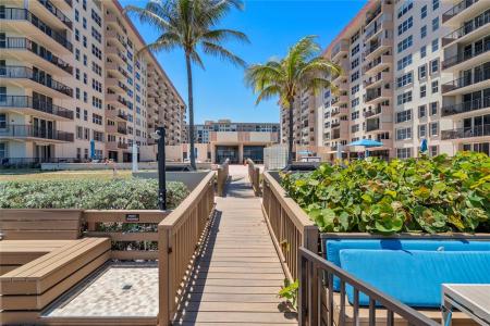 1149 Hillsboro Mile 808, Hillsboro Beach, Florida 33062
