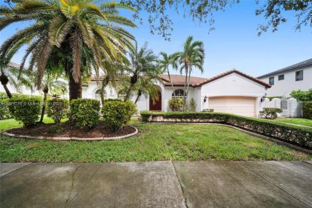 7841 NW 169th Ter, Miami Lakes, Florida 33016, USA