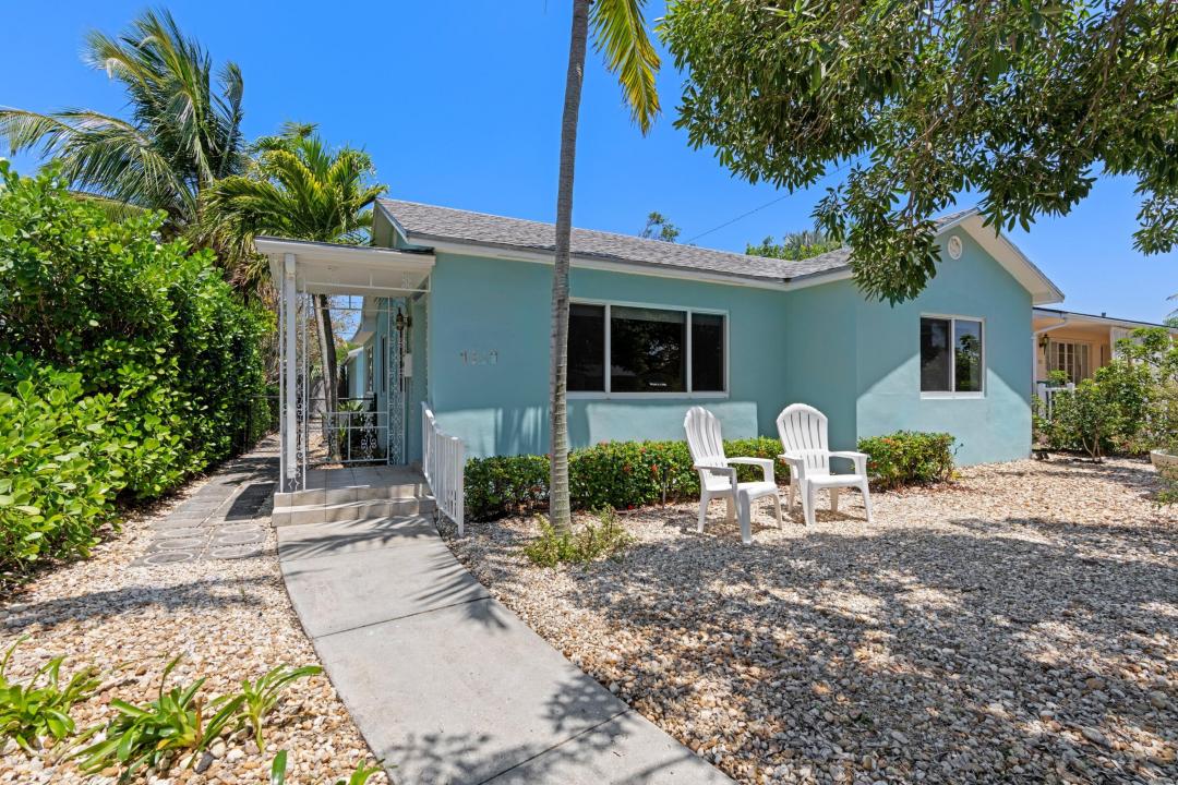 1120 N Palmway, Lake Worth Beach, Lake Worth Beach, Florida 33460