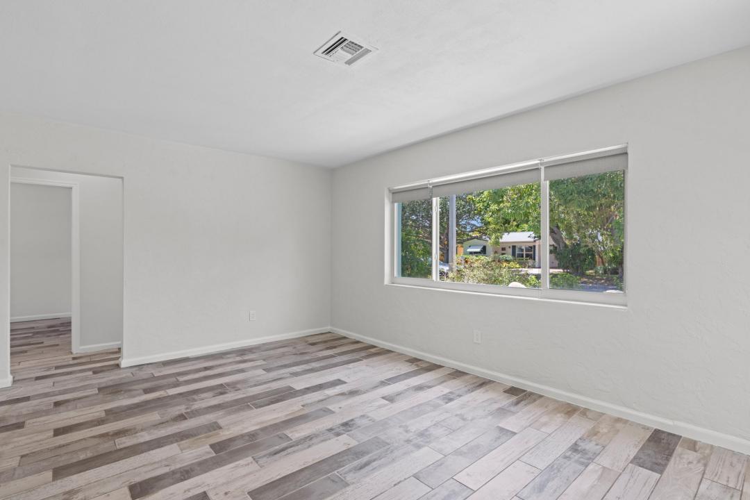 1120 N Palmway, Lake Worth Beach, Lake Worth Beach, Florida 33460