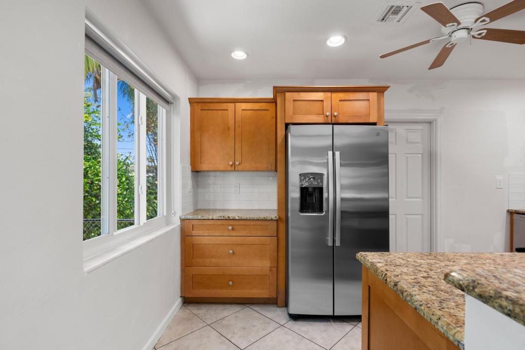 1120 N Palmway, Lake Worth Beach, Lake Worth Beach, Florida 33460
