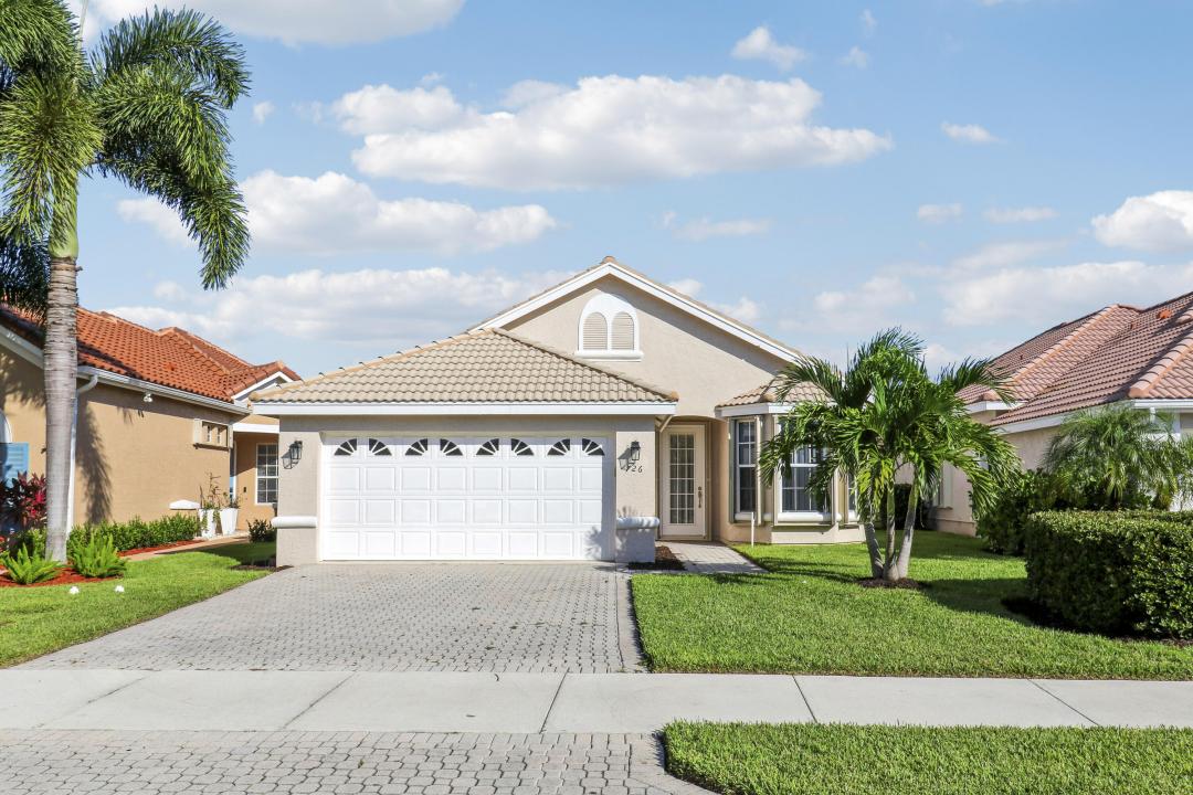 726 SW Aruba Bay, Lake Charles, Port Saint Lucie, Florida 34986
