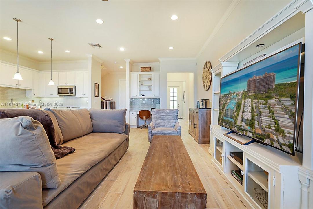 140 Ocean Breeze Dr, Juno Beach, Florida 33408, USA