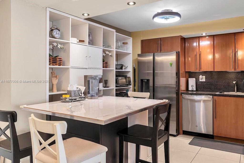 251 174th St 708, Sunny Isles Beach, Florida 33160