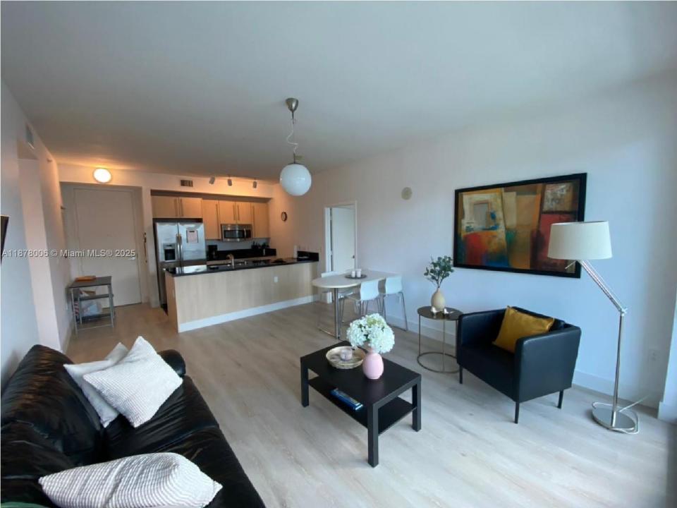 1111 SW 1st Ave 3322-N, Miami, Florida 33130, USA