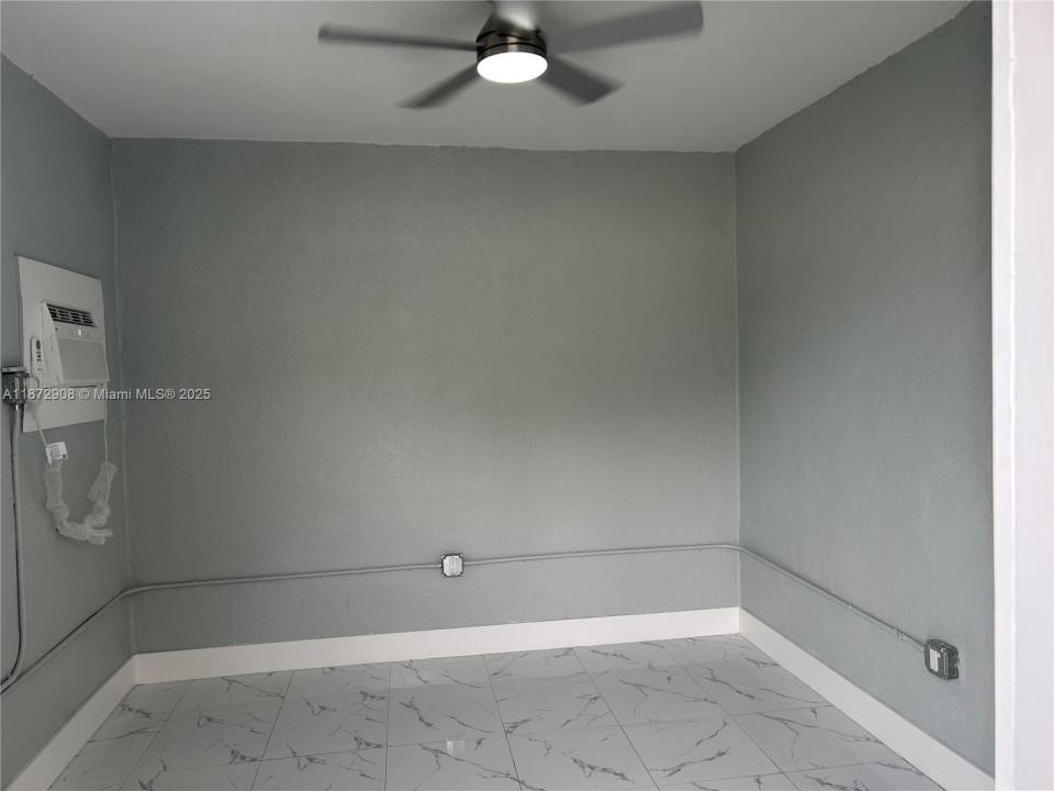 4340 SW 24th St 1, West Park, Florida 33023