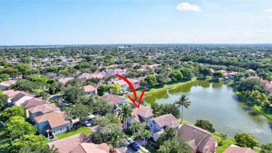 1874 NW 74th Way, Pembroke Pines, Florida 33024, USA