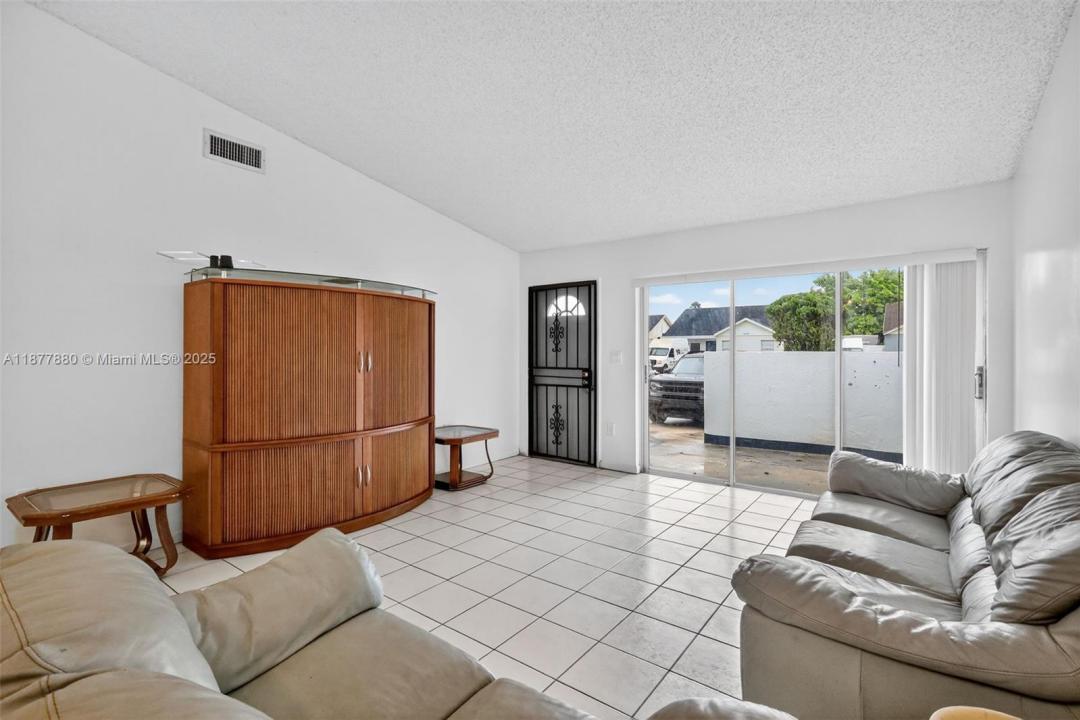 20314 NW 36th Ct, Miami Gardens, Florida 33056, HOA KỲ