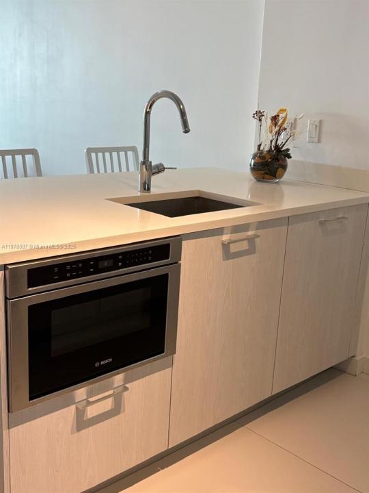 501 NE 31st St 804, Miami, Florida 33137, Amerika Birleşik Devletleri