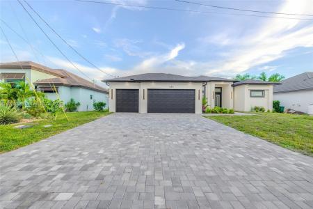 920 SE 5TH TER, Cape Coral, Florida 33990, USA