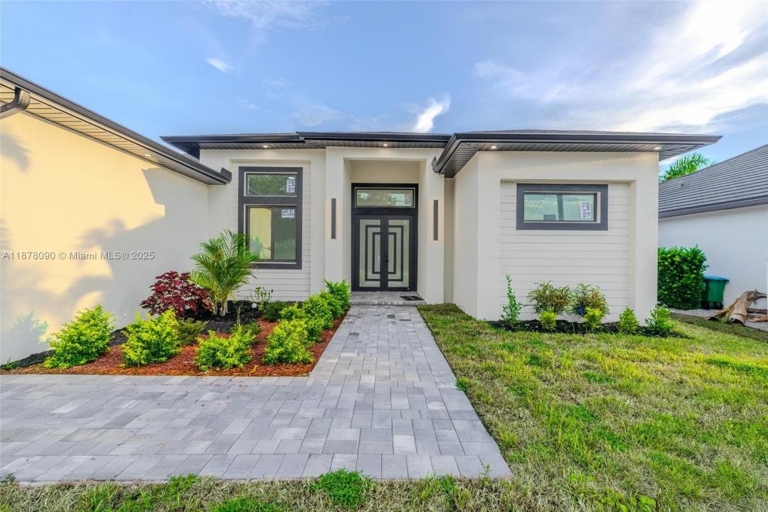 920 SE 5TH TER, Cape Coral, Florida 33990, HOA KỲ