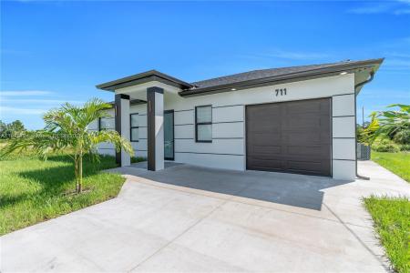 711 ROMA AVE S, Lehigh Acres, Florida 33974, USA