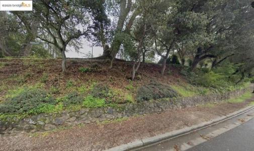 Bullard DR, Oakland, California 94611, HOA KỲ