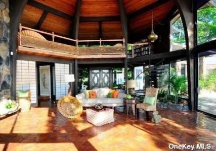 48 Westland Drive, Oyster Bay, Нью-Йорк 11542, Соединенные Штаты