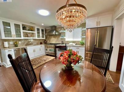 2nd St, Fremont, California 94536, Stati Uniti