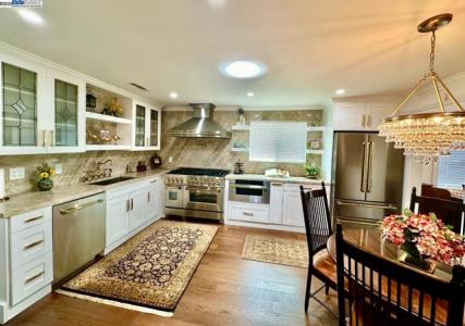 2nd St, Fremont, California 94536, Stati Uniti